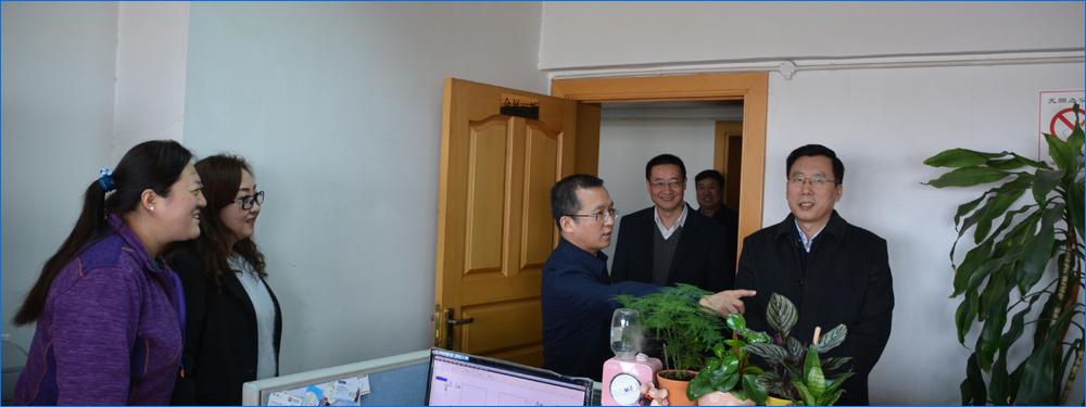 魏增军副省长看望慰问陕西省会展中心干部职工4