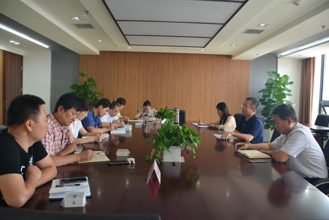 陕西省会展中心召开庆“八一”复转军人座谈会